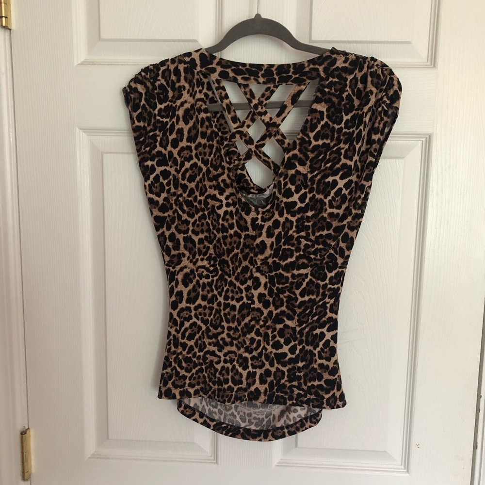 Heartsoul S leopard print blouse w crisscross back - Picture 6 of 9